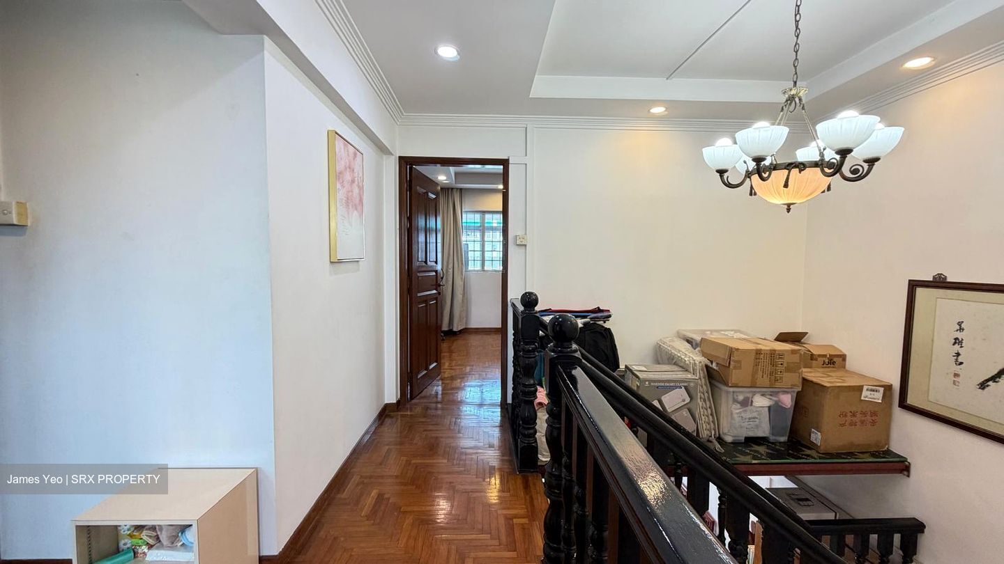 Blk 337 Jurong East Avenue 1 (Jurong East), HDB Executive #605955801
